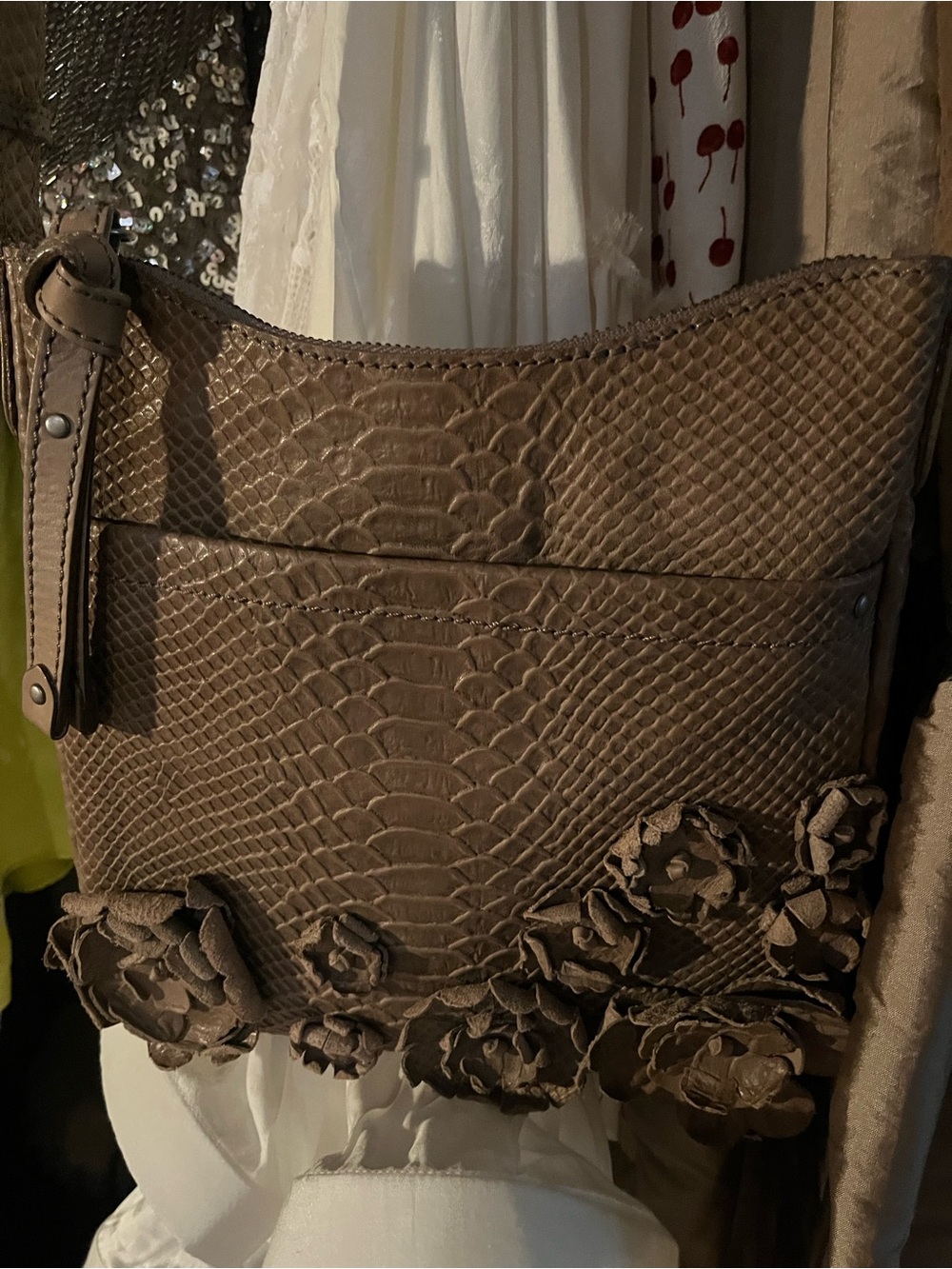 FRYE Leather Purse with floral accents - Picture 3 of 8